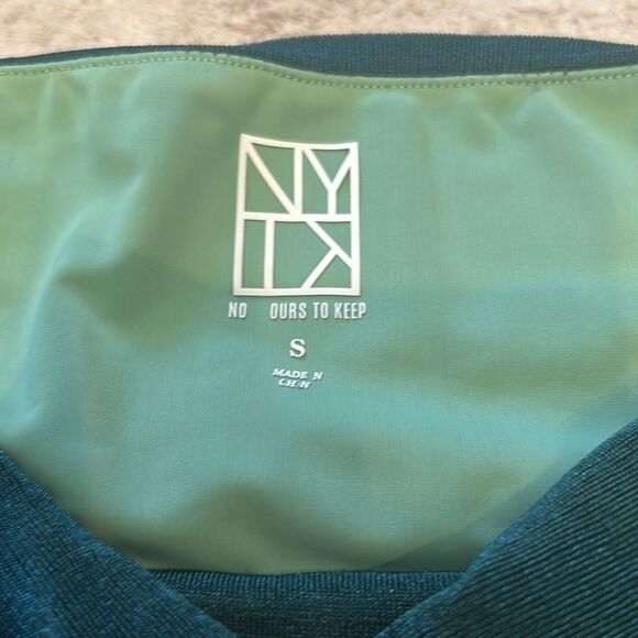 Not ours to keep Marilla Elegant Green Long Sleeve Bodysuit small - Picture 10 of 10